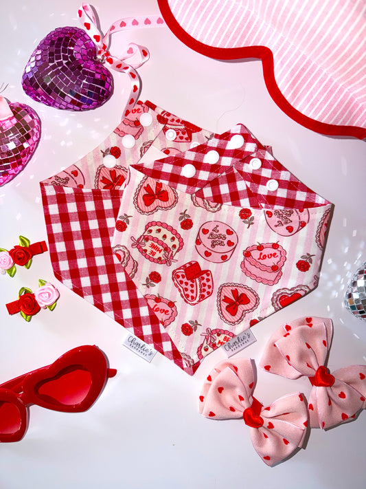 Retro Valentine Cakes/ Red Gingham